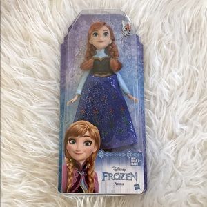 2/$15 ❤️ Disney Frozen doll - Anna